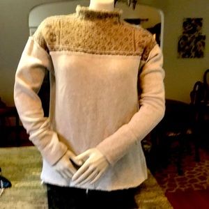 Limited L  LS sweatshirt with wool at neck.